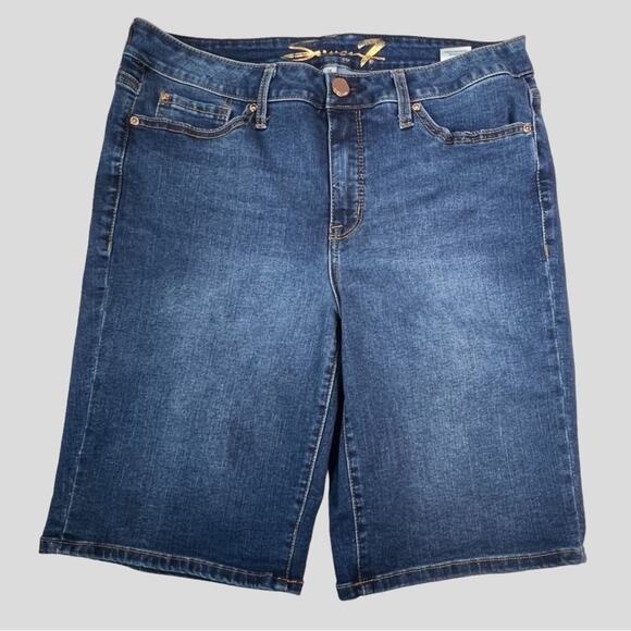 Seven7 Sunset Bermuda Denim Jean Short Size 14 DK Blue Wash - Picture 1 of 9